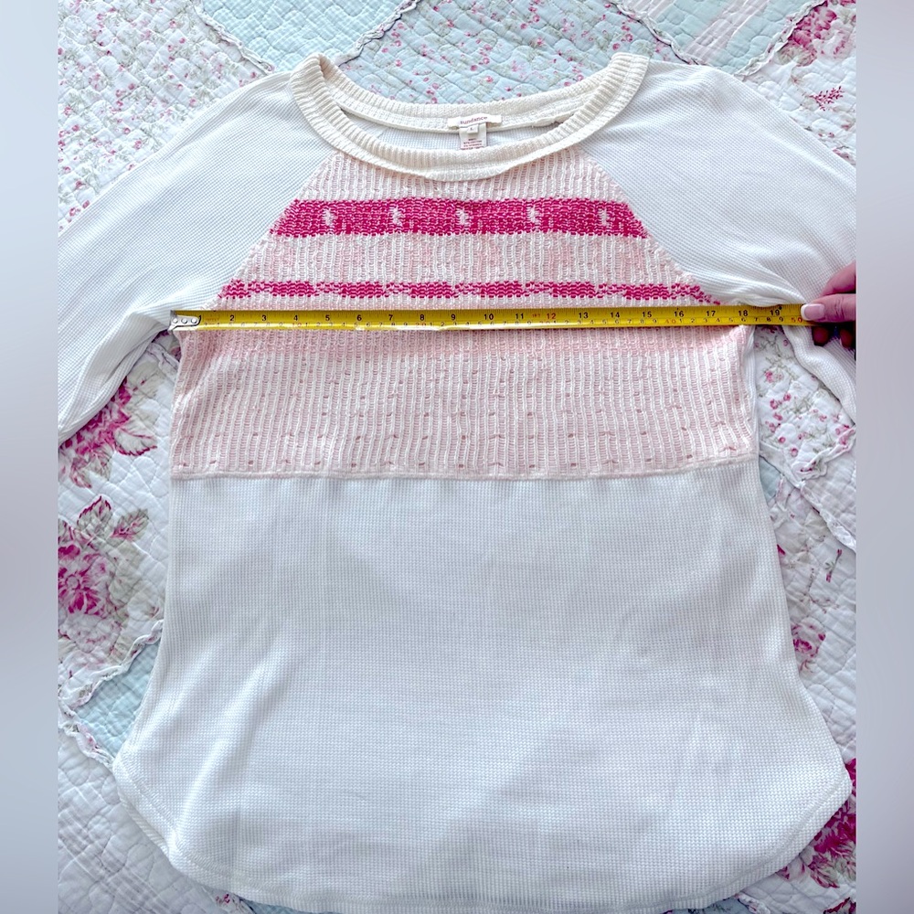 Sundance ivory thermal long sleeved top. L